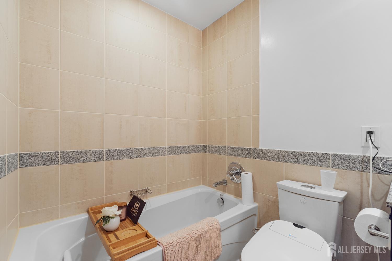 1 Shore Lane, Jersey City, NJ, 07302 image 21