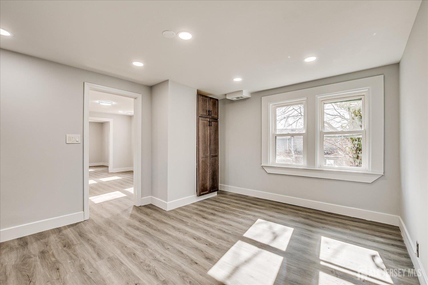 31 Smullen Street, Sayreville, NJ, 08872 image 16