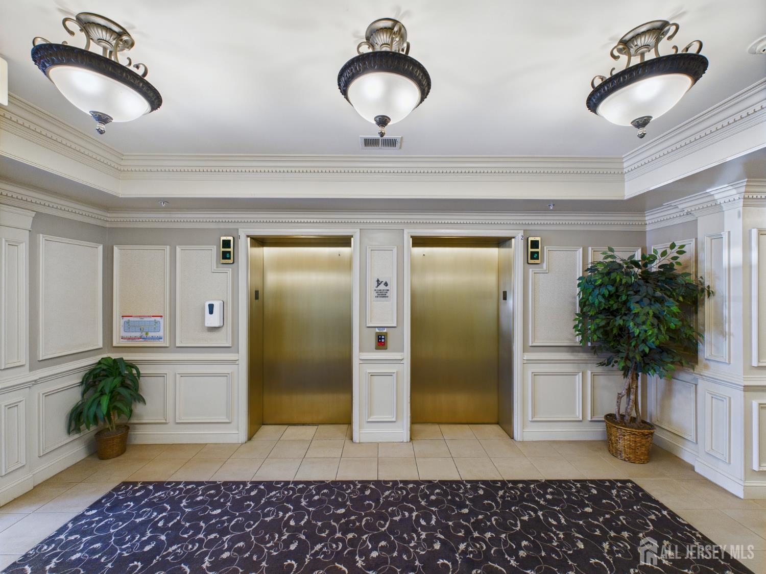 1102 Cedar Village Boulevard Image 3