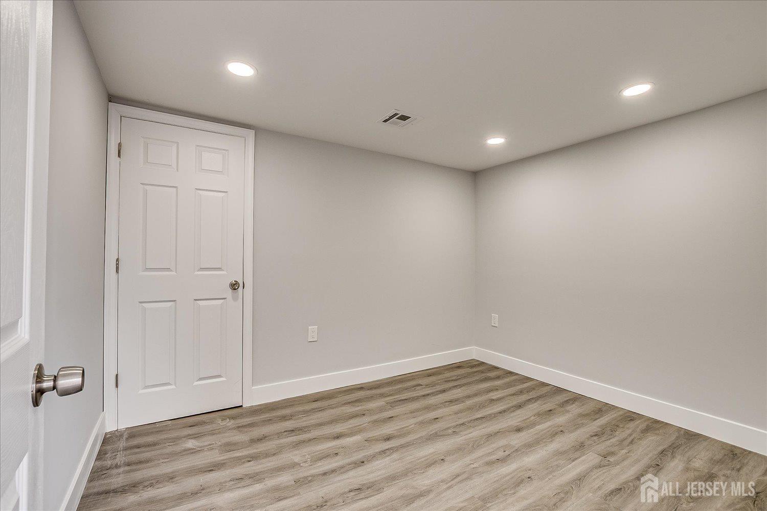 31 Smullen Street, Sayreville, NJ, 08872 image 28