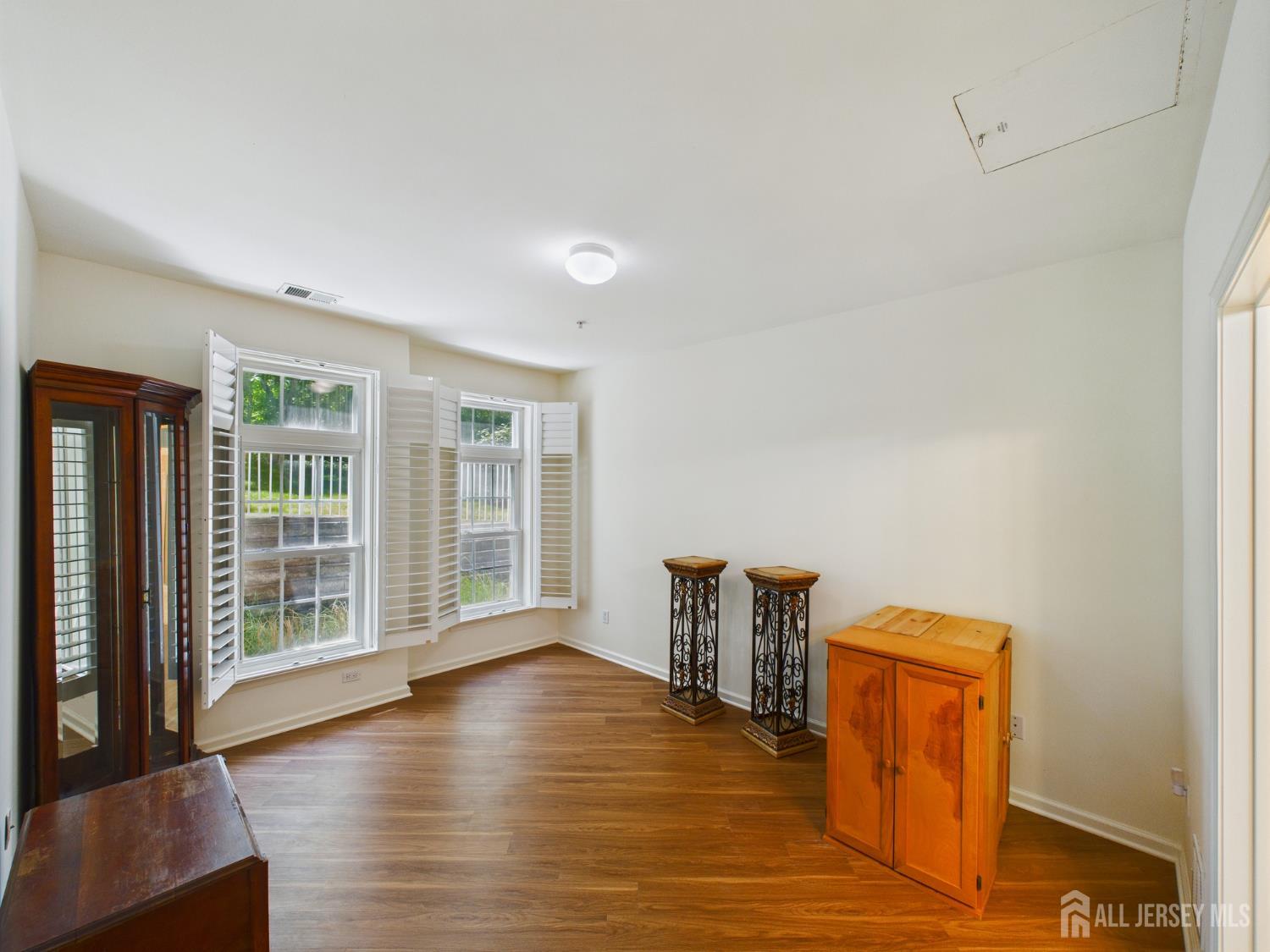 1102 Cedar Village Boulevard, East Brunswick, NJ, 08816 image 20