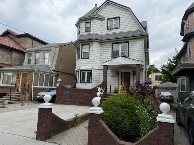 2052 East 17th Street Image 2