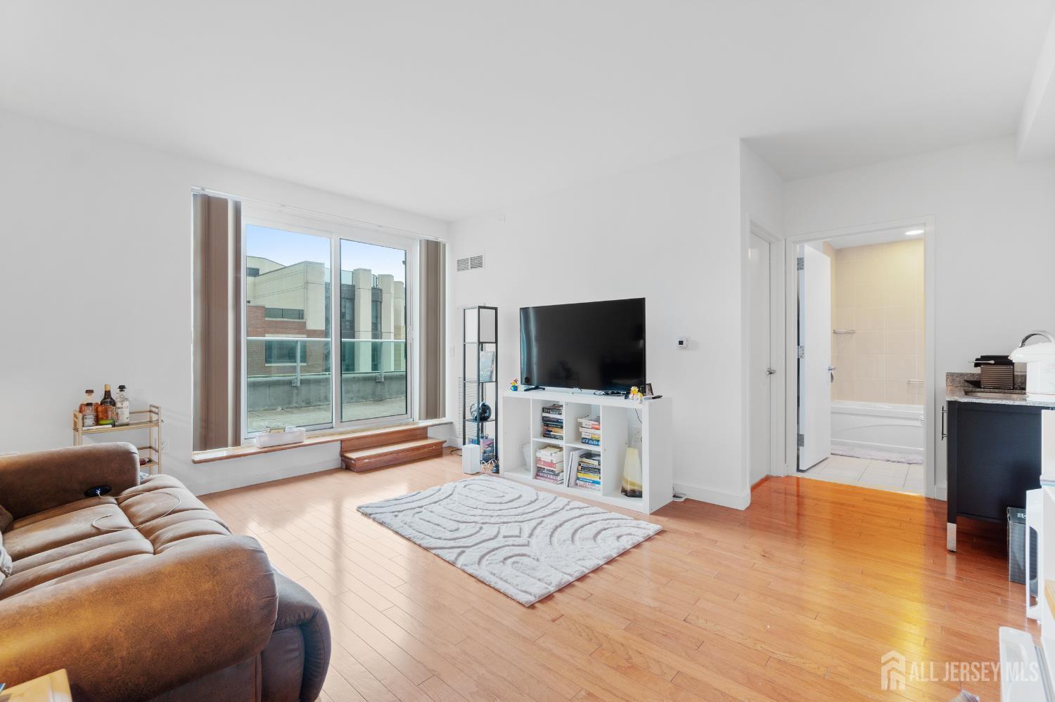 1 Shore Lane, Jersey City, NJ, 07302 image 16