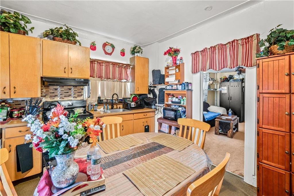 8617 Avenue J Image 5