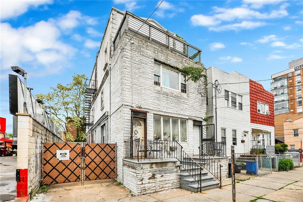 1011 Banner Avenue Image 4