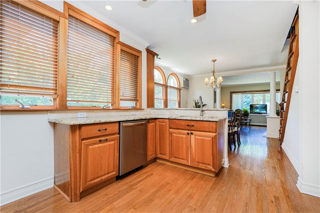 39 Summit Avenue, Staten  Island, New York, 10306 image 15