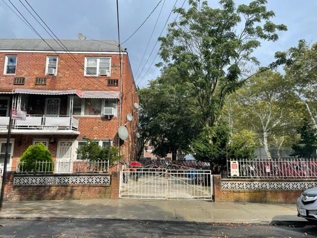 683 East 59th Street Image 1