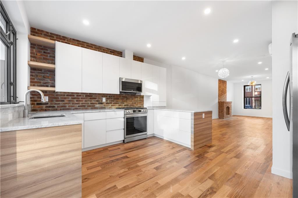 515A 17th Street, Brooklyn, New York, 11215 image 13