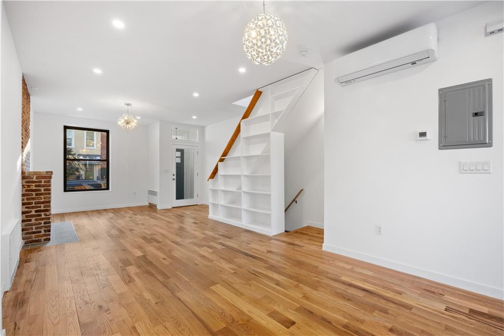 515A 17th Street Image 4