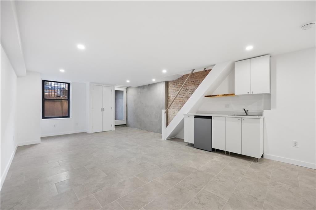 515A 17th Street, Brooklyn, New York, 11215 image 9