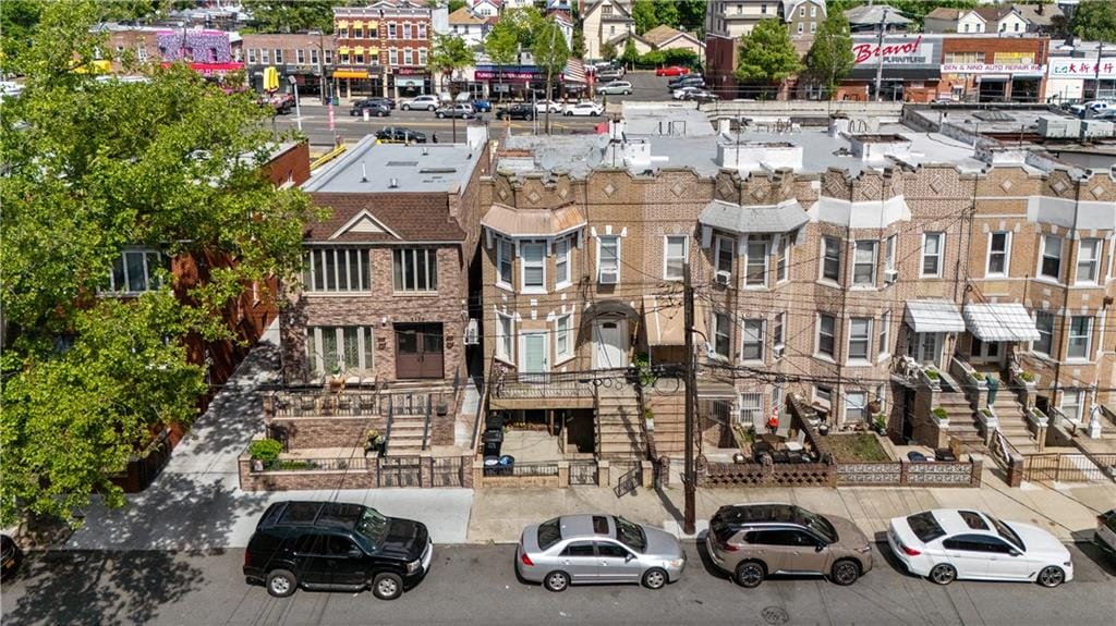 2125 East 9th Street Image 1