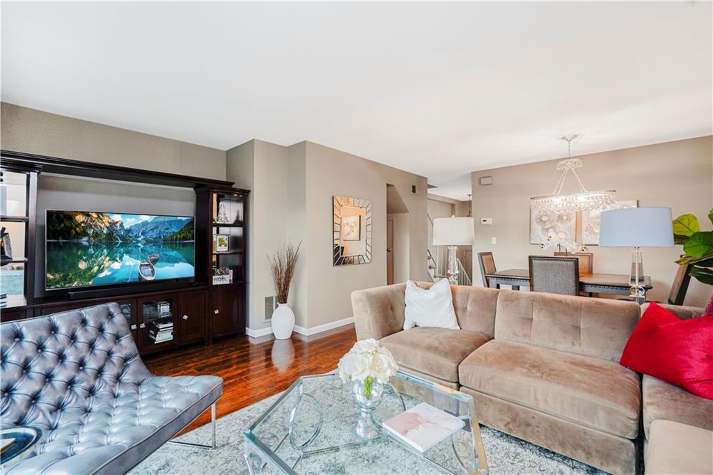 282 Grasmere Drive 282, Staten  Island, New York, 10305 image 15