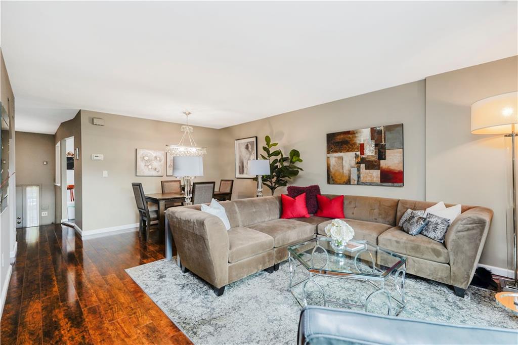 282 Grasmere Drive 282, Staten  Island, New York, 10305 image 17