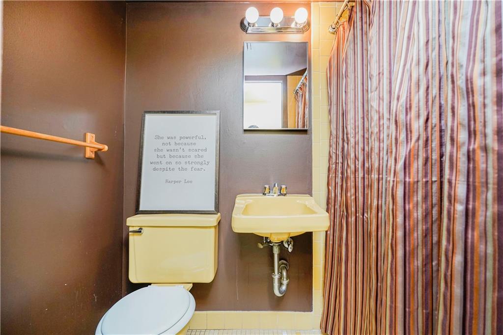 282 Grasmere Drive 282, Staten  Island, New York, 10305 image 21