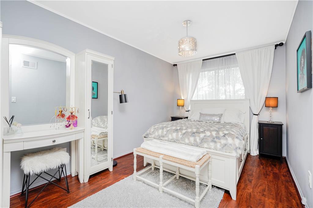 282 Grasmere Drive 282, Staten  Island, New York, 10305 image 29