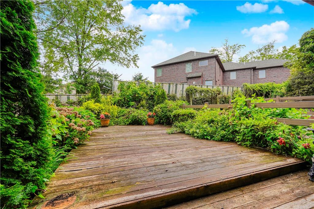 282 Grasmere Drive 282, Staten  Island, New York, 10305 image 33