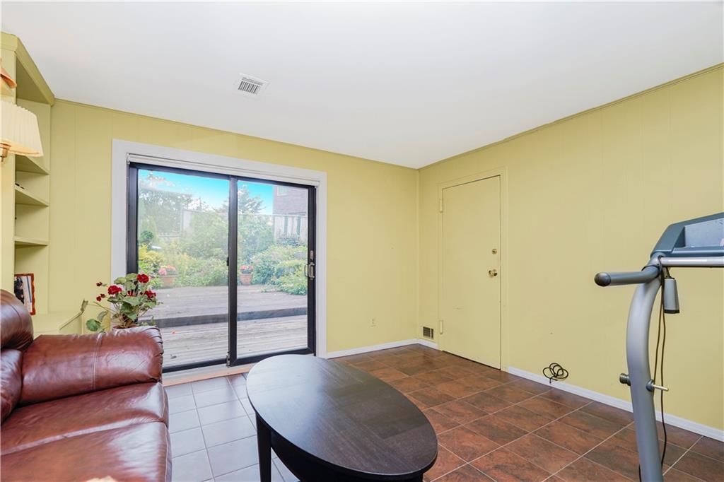 282 Grasmere Drive 282, Staten  Island, New York, 10305 image 6