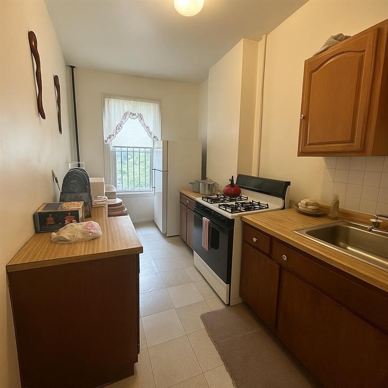 693 Georgia Avenue, Brooklyn, New York, 11207 image 12