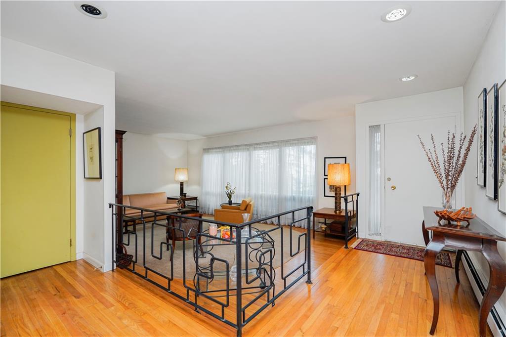 60 Cedar Terrace Image 2