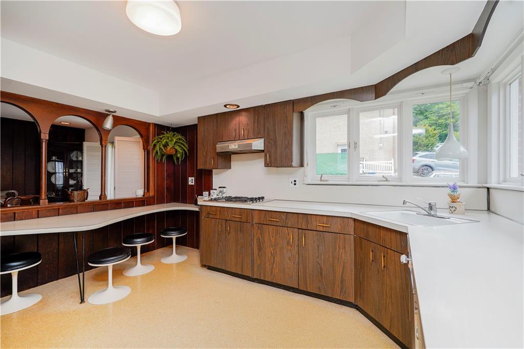 60 Cedar Terrace, Staten  Island, New York, 10304 image 10