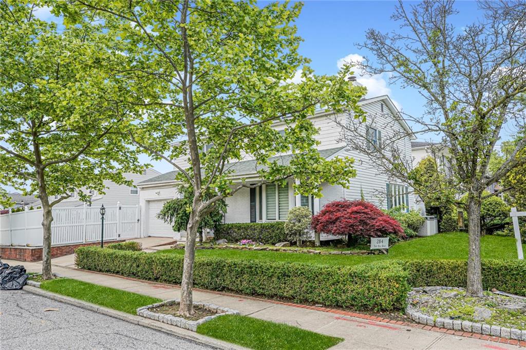 284 Todt Hill Road, Staten  Island, New York, 10314 image 18