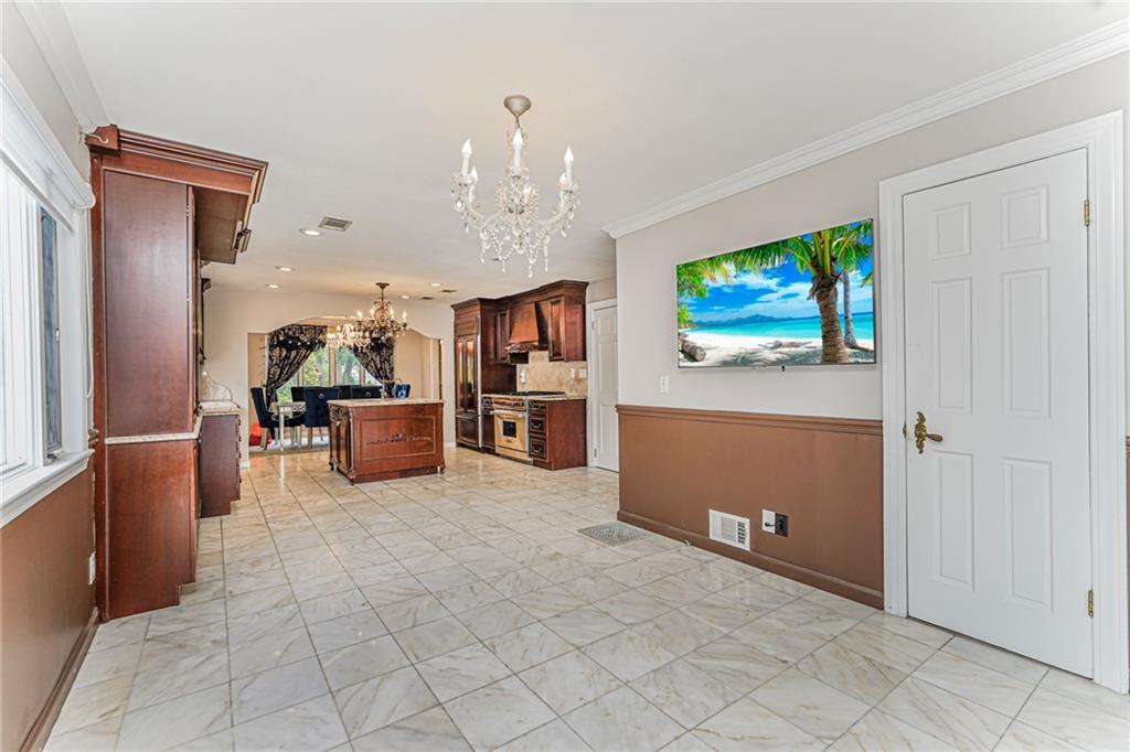 284 Todt Hill Road, Staten  Island, New York, 10314 image 6