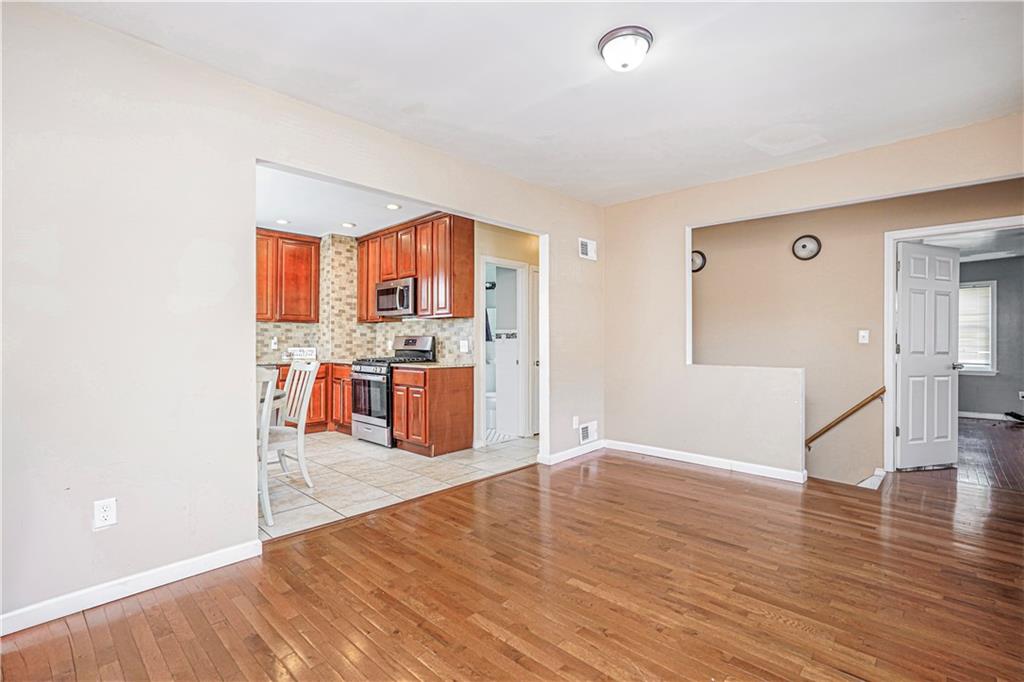 483 Van Duzer Street, Staten  Island, New York, 10301 image 12