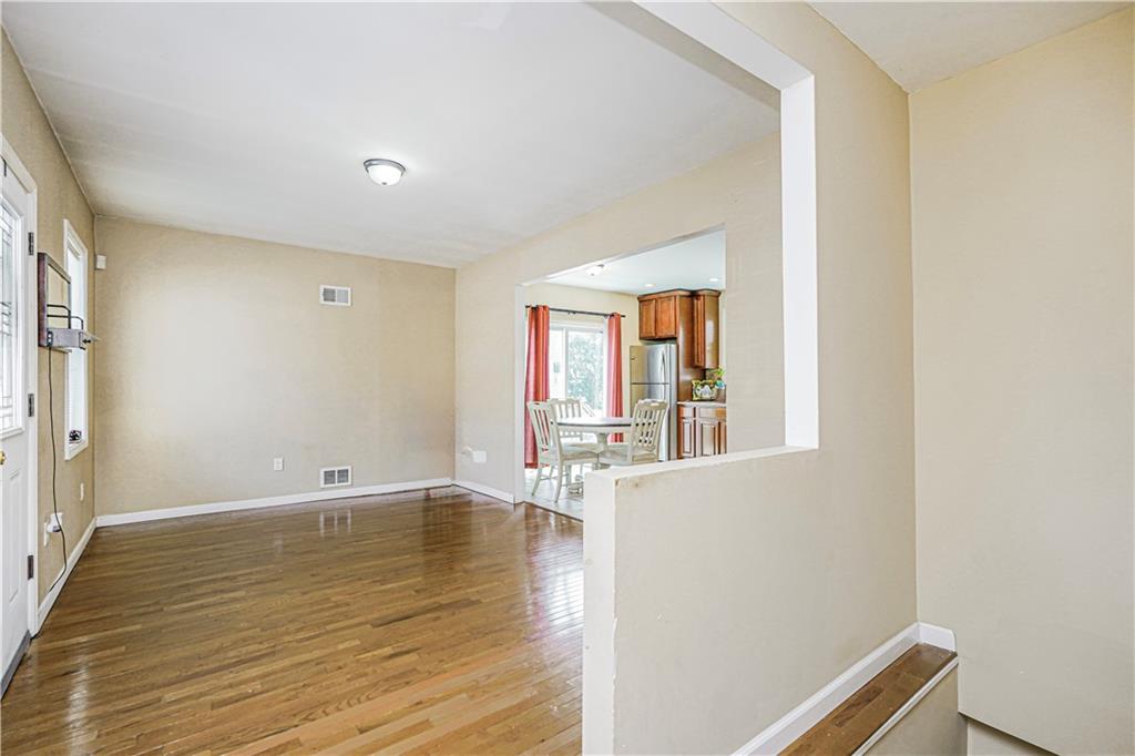 483 Van Duzer Street, Staten  Island, New York, 10301 image 14