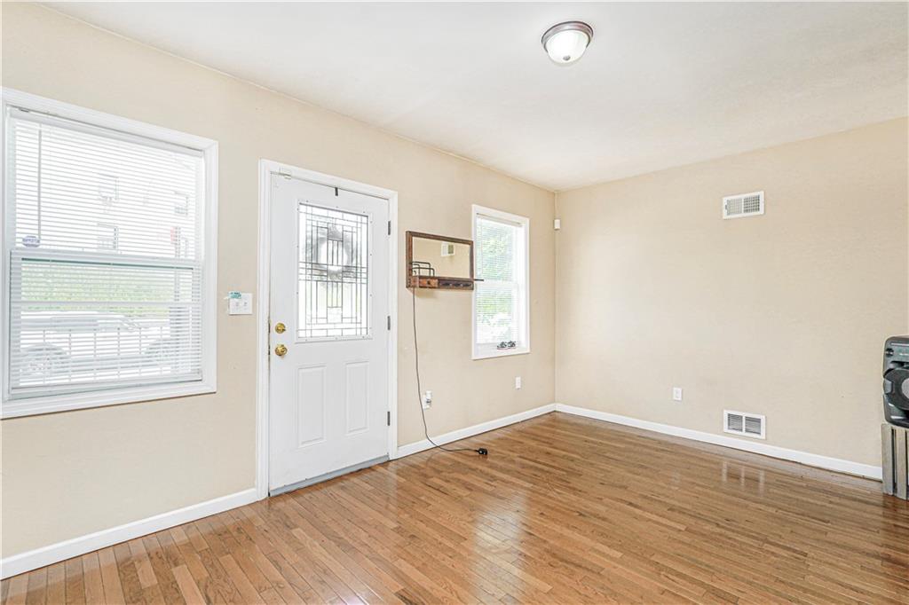 483 Van Duzer Street, Staten  Island, New York, 10301 image 15