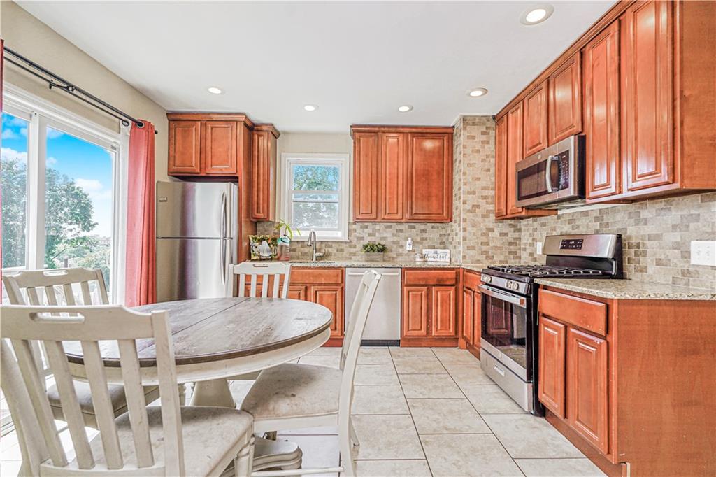 483 Van Duzer Street, Staten  Island, New York, 10301 image 18