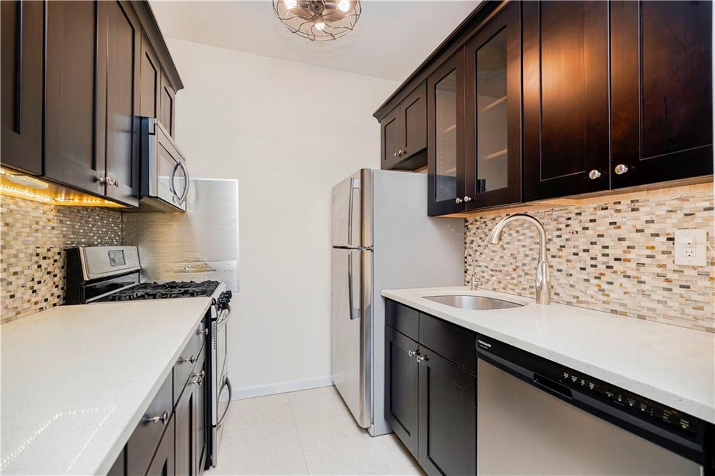 1235 Forest Hill Road 2E, Staten  Island, New York, 10314 image 9