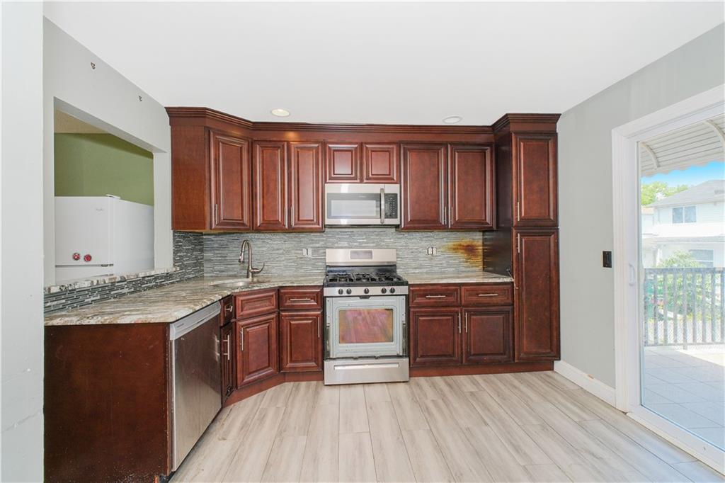 293 Wingham Street, Staten  Island, New York, 10305 image 16