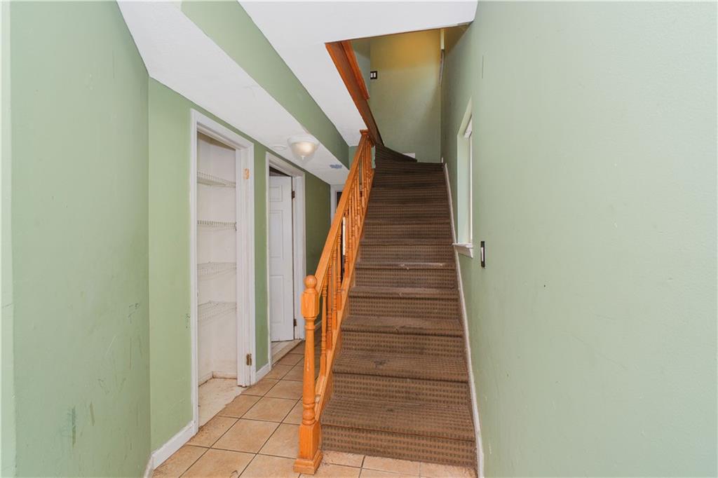 293 Wingham Street Image 4