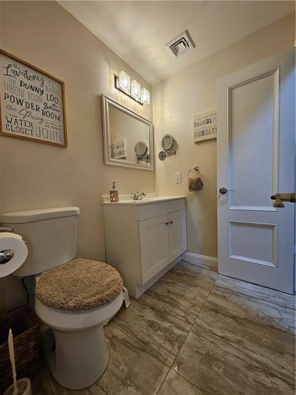 221 Pond Way A, Staten  Island, New York, 10303 image 11