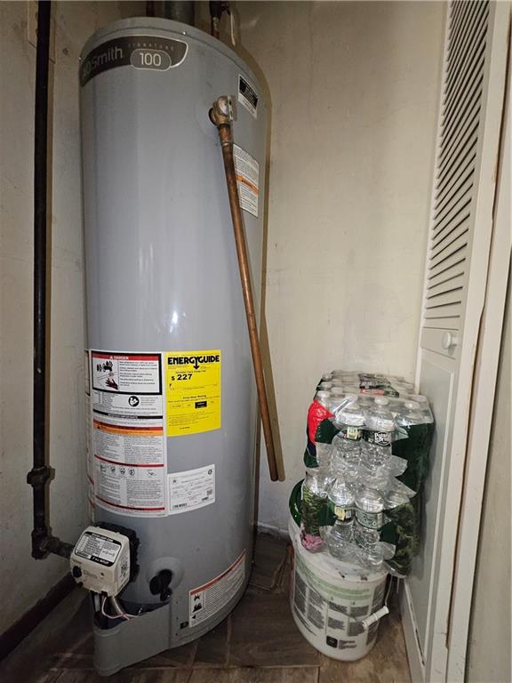 221 Pond Way A, Staten  Island, New York, 10303 image 19