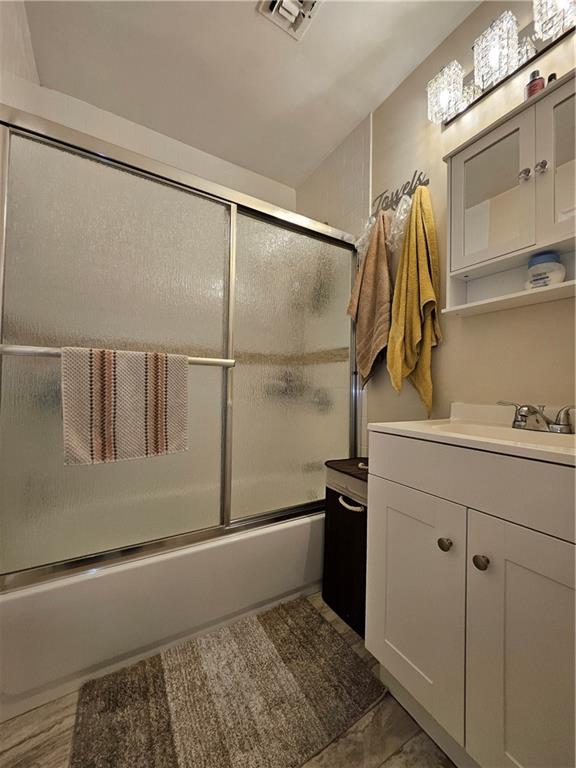 221 Pond Way A, Staten  Island, New York, 10303 image 9