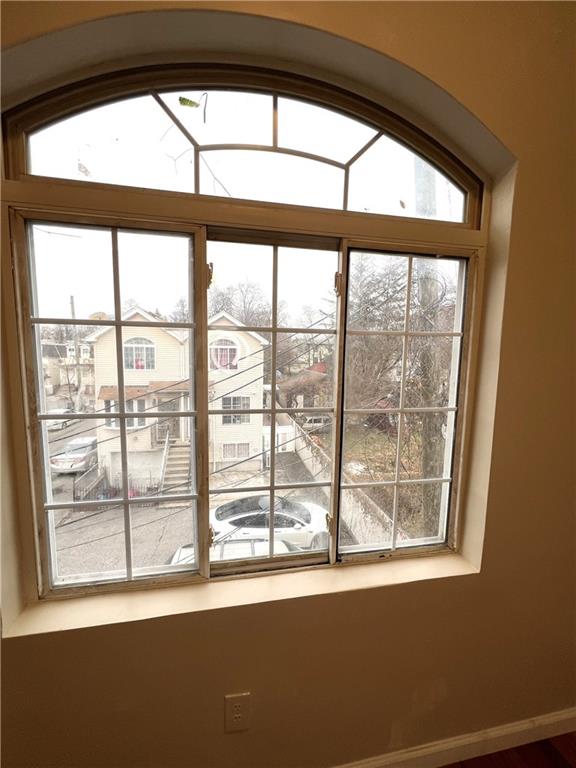 16 Mickardan Court, Staten  Island, New York, 10304 image 12