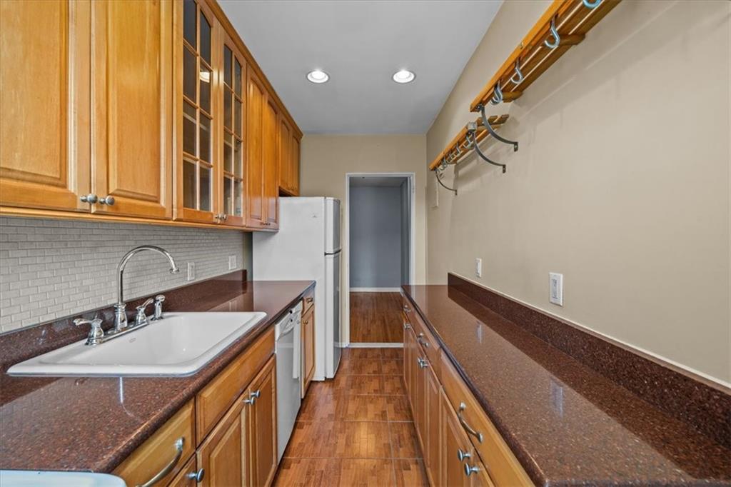 221 McDonald Avenue 6R, Brooklyn, New York, 11218 image 6