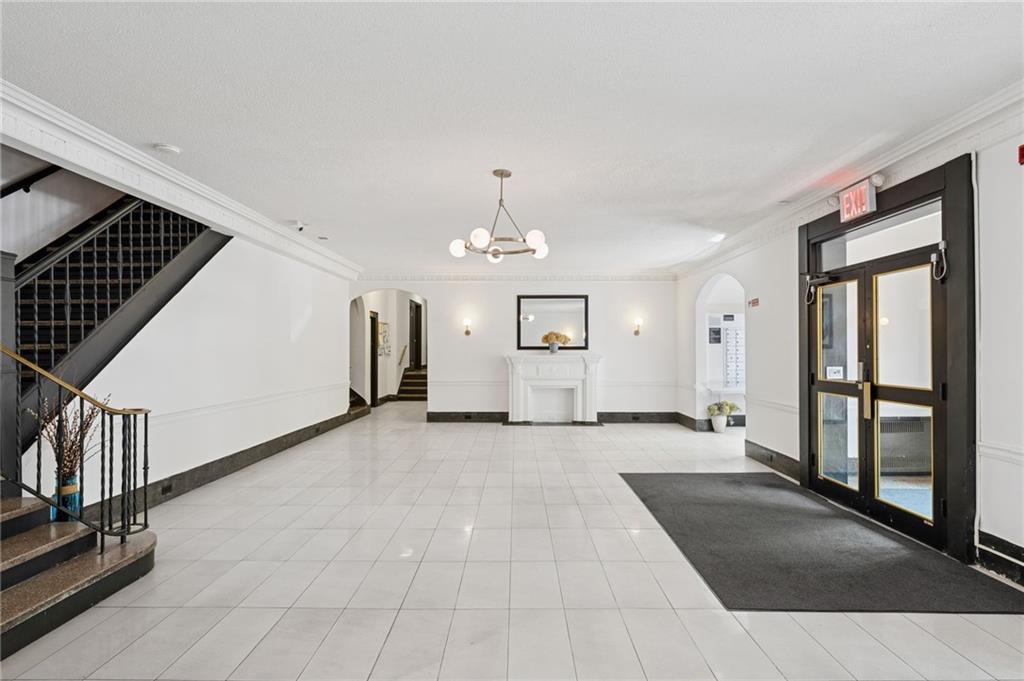 385 Argyle Road 4A, Brooklyn, New York, 11218 image 16