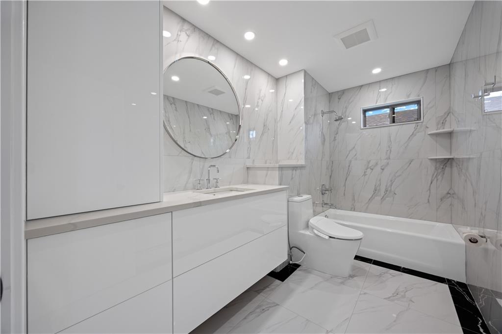 164 Railroad Street, Staten  Island, New York, 10312 image 15