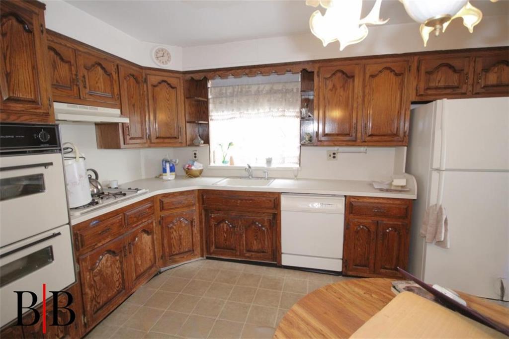 1229 East 66th Street Image 4