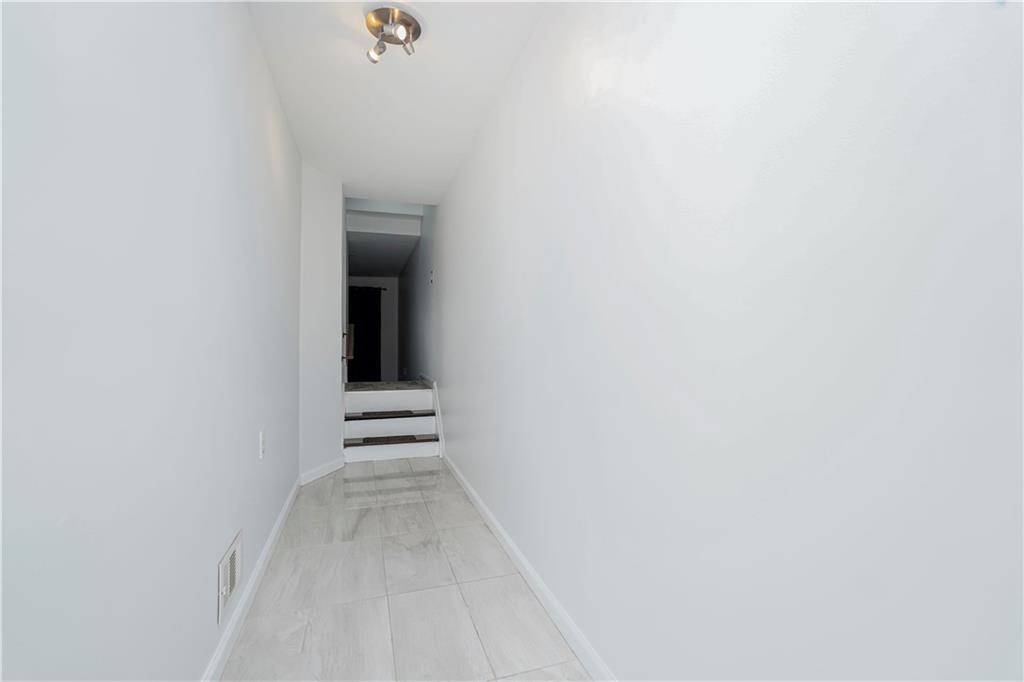 244 Hett Avenue, Staten  Island, New York, 10306 image 13