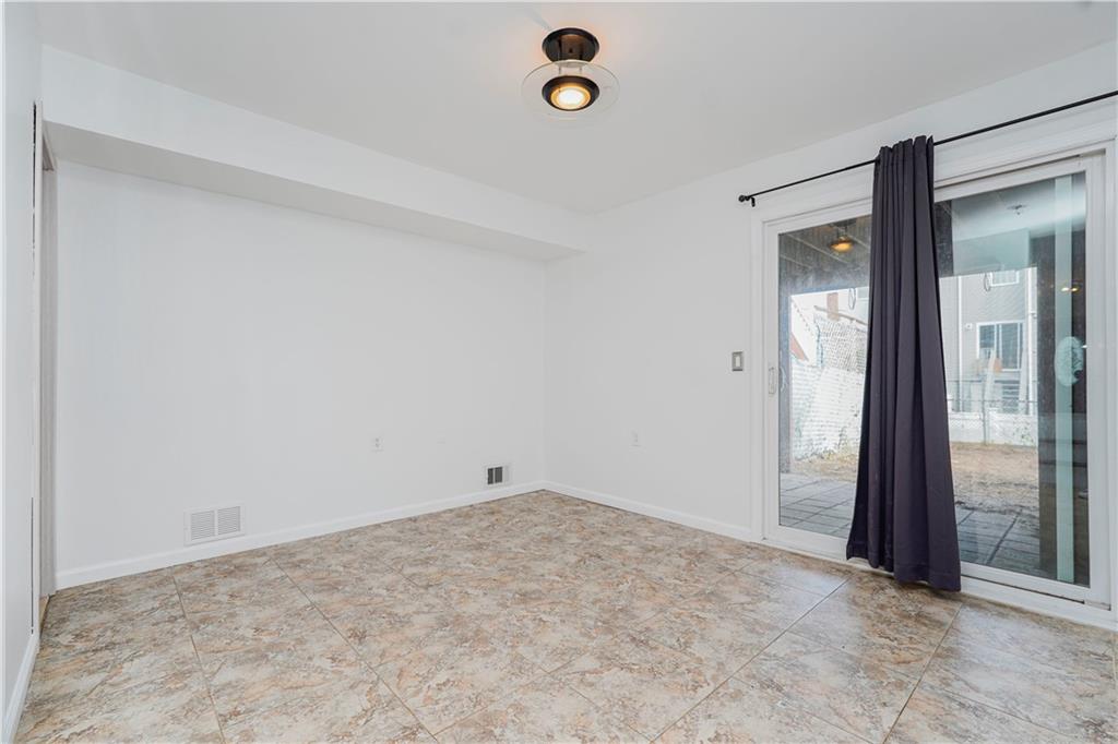 244 Hett Avenue, Staten  Island, New York, 10306 image 16