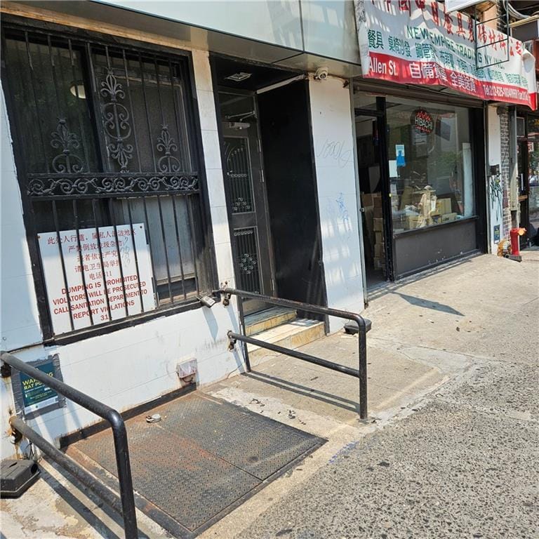 75 Allen Street Image 4