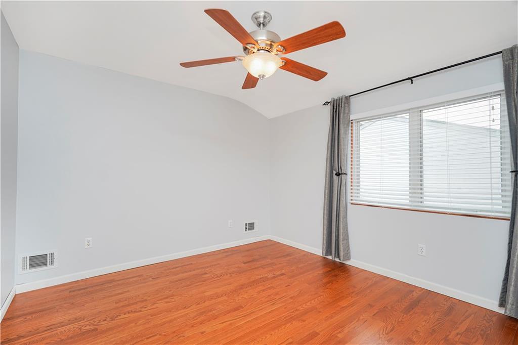 61 Avon Lane, Staten  Island, New York, 10314 image 15