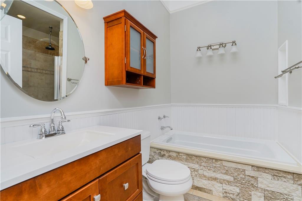 61 Avon Lane, Staten  Island, New York, 10314 image 16