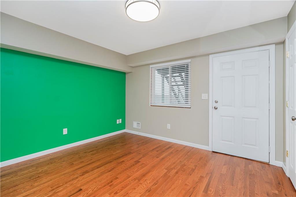 61 Avon Lane, Staten  Island, New York, 10314 image 23