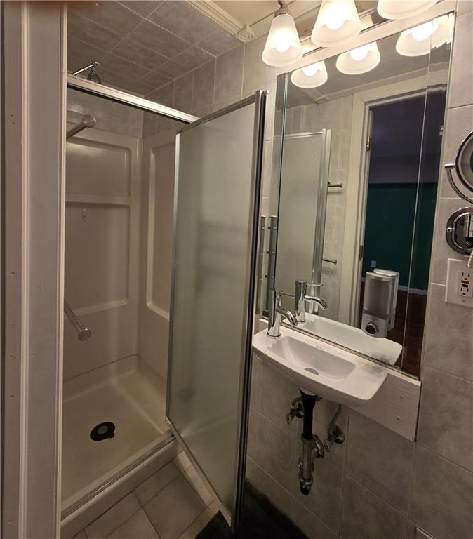 61 Avon Lane, Staten  Island, New York, 10314 image 25