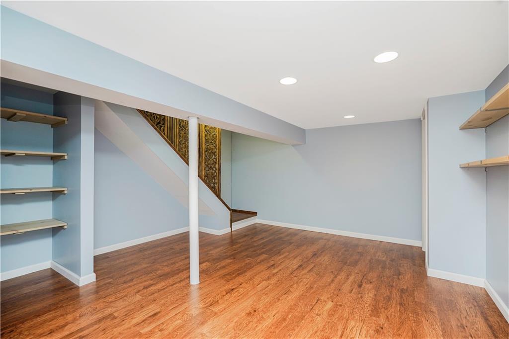 61 Avon Lane, Staten  Island, New York, 10314 image 29