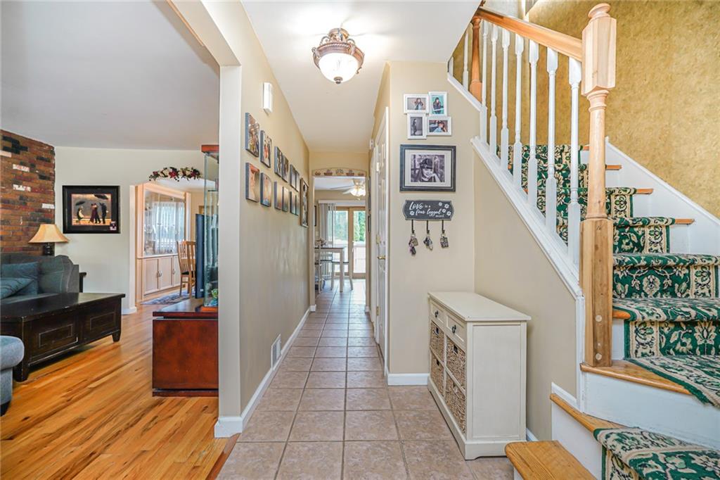 46 Mosely Avenue Image 1